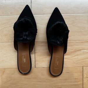 Aquazzura
Mules & clogs
40EU
Very good condition
Black, Suede